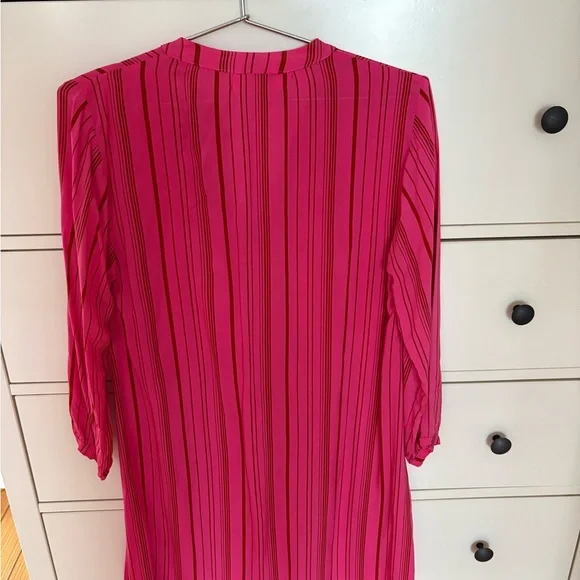 Natalie Martin Fuchsia and Maroon Striped Garment - Picture 6 of 6